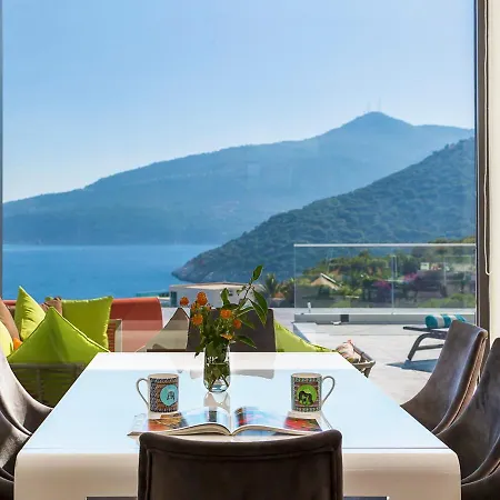 Sleeps 8 With Pool Air Con And Wifi Калкан