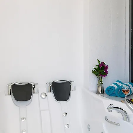 Sleeps 8 With Pool Air Con And Wifi Βίλα *